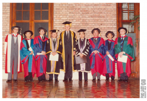  Professor Jao Tsung-I was conferred an Honorary Graduate of HKU in 1982